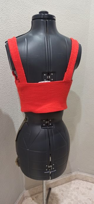 Top rojo tipo corset Zara talla S