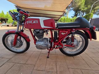 Ducati 250cc - 24 Horas