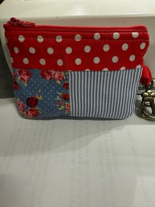Monedero artesanal azul y rojo