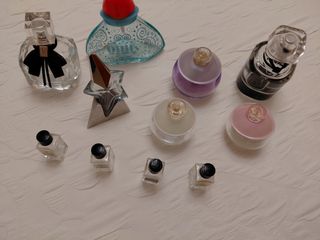 Bottiglie di profumo vuote - Decor