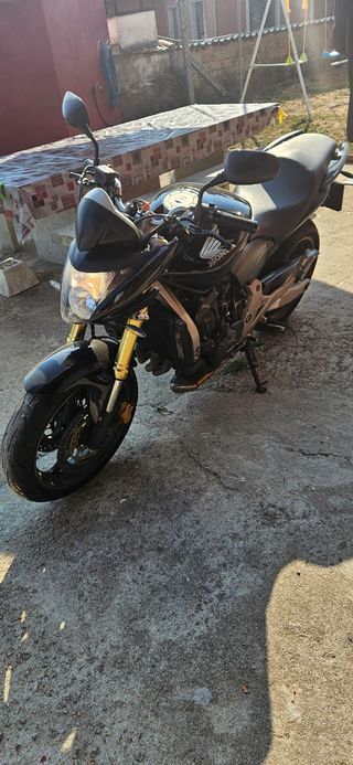 Honda Hornet finales 2008 - 68000km - Negra - ITV