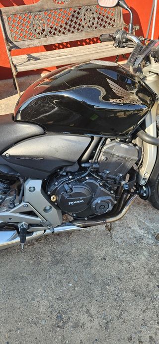 Honda Hornet finales 2008 - 68000km - Negra - ITV