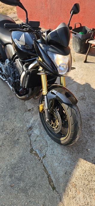 Honda Hornet finales 2008 - 68000km - Negra - ITV