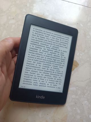 Libro electrónico Kindle paperwhite+funda nueva 