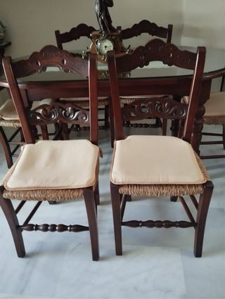 Mesa comedor de madera + 6 sillas + mueble cristal