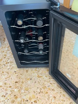 Nevera vinos 8 botellas Black Line