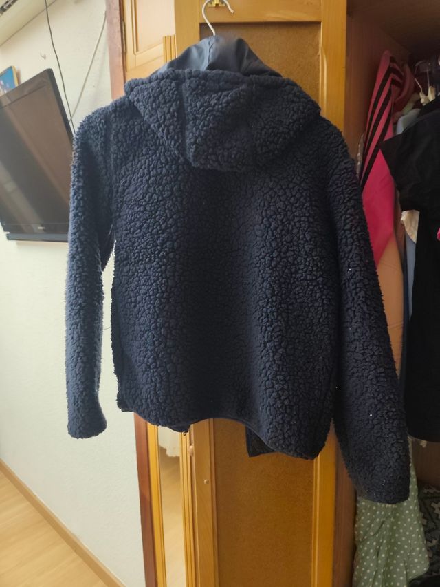 Chaqueta borreguera azul marino .un uso. No pesa