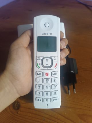 Teléfono inalámbrico Alcatel blanco