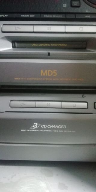 Minicadena Sony 3 CDs - Gris Plata