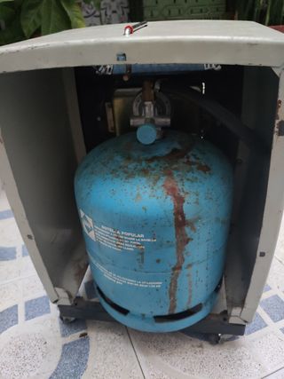 Estufa Campingaz azul y blanca