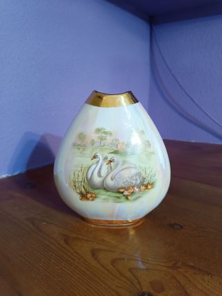 Jarrón porcelana cisnes
