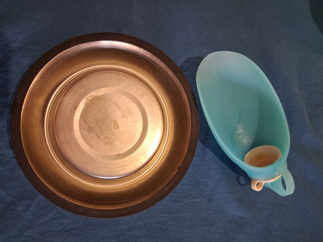 Lote bebedero portátil y comedero mini