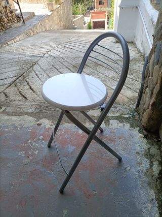 2 seggioloni pieghevoli alluminio. Colore bianco