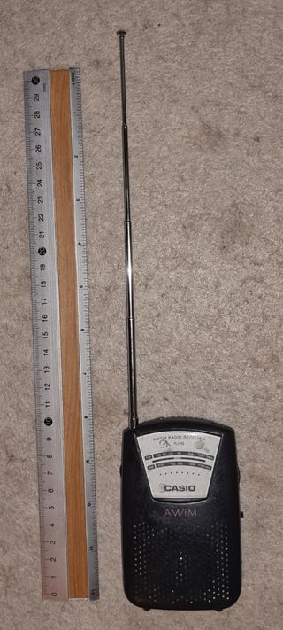 Radio de bolsillo CASIO RJ-10 AM/FM