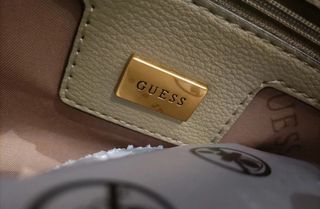 Bolso Guess Grande