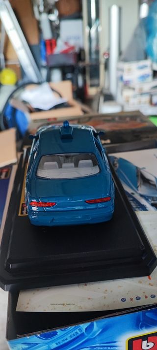 Bburago burago kit Alfa Romeo 156 Polizia 1:24