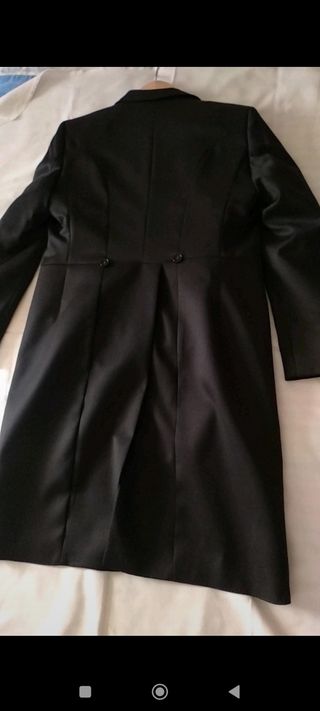 Chaqué negro alquiler. Talla 50. Perfecto estado.