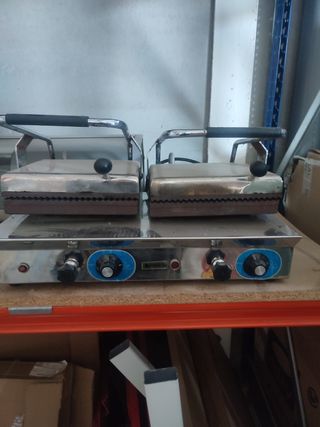 Sándwichera industrial doble