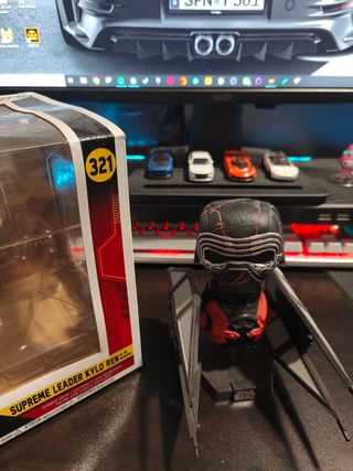 Funko Pop! Supreme Leader Kylo Ren