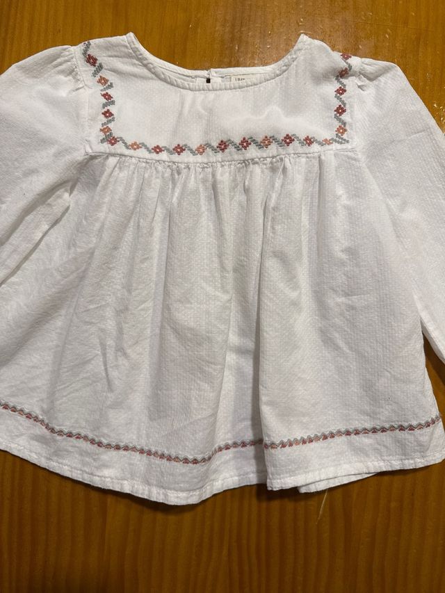 Blusa niña bordada talla 4-5