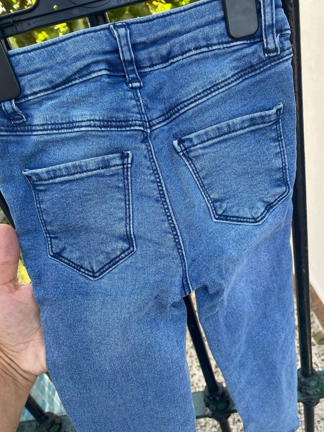 Jeans niña slim fit lentejuelas 4-5 años