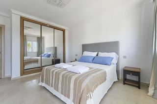 Casa adosada en alquiler en Lomas de Marbella Club - Puente Romano en Marbella