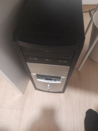 Monitor Asus negro - CAMBIO x Laptop 20/30€