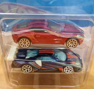 HotWheels Set 2 Cars Motor Show 