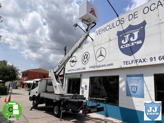 NISSAN NT400 35 3.0DCI PLATAFORMA ELEVADORA 