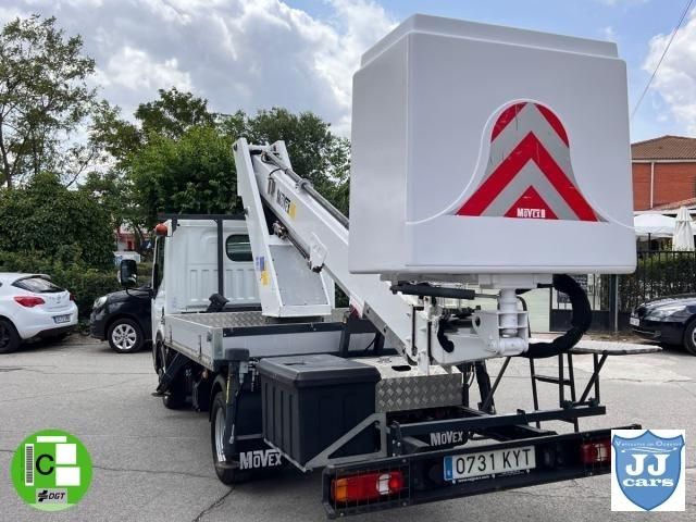 NISSAN NT400 35 3.0DCI PLATAFORMA ELEVADORA 