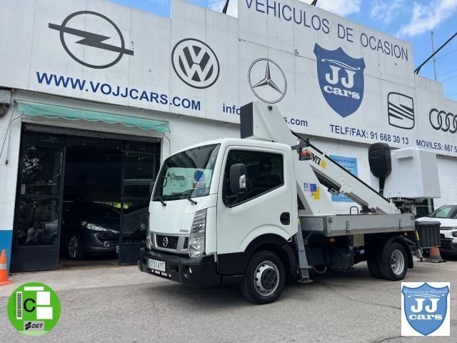 NISSAN NT400 35 3.0DCI PLATAFORMA ELEVADORA 