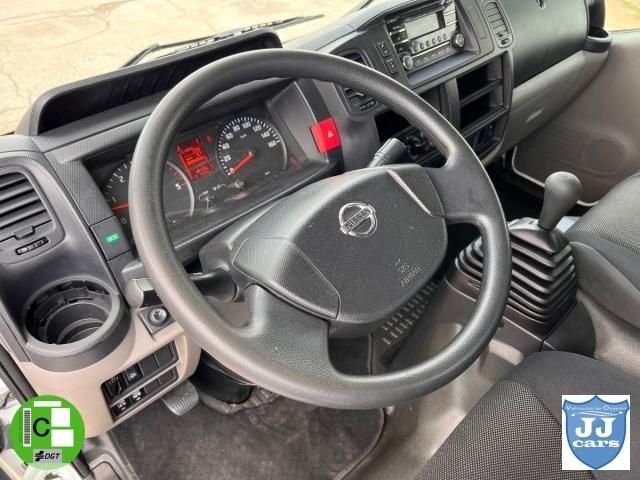 NISSAN NT400 35 3.0DCI PLATAFORMA ELEVADORA 
