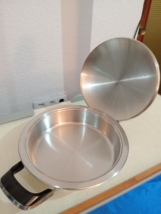 OLLA AMC,DIAM. 23,5 C. ALTA 6 C. CABE 1,300 LITROS