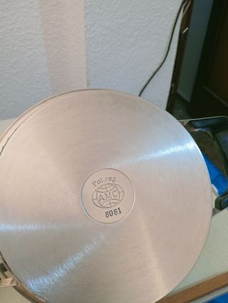 OLLA AMC,DIAM. 23,5 C. ALTA 6 C. CABE 1,300 LITROS