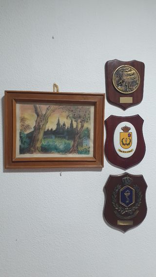 Lote 3 Metopas y Cuadro Antiguo