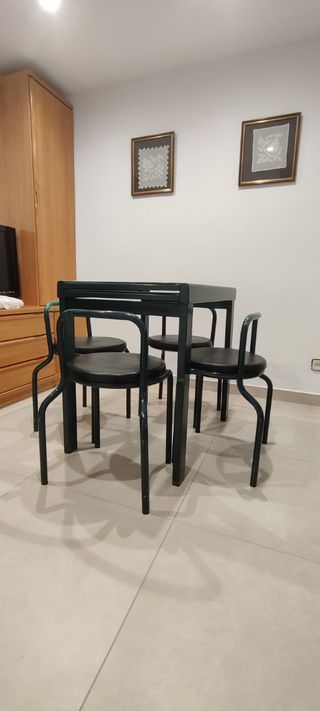 Mesa cocina extensible con 4 sillas a conjunto