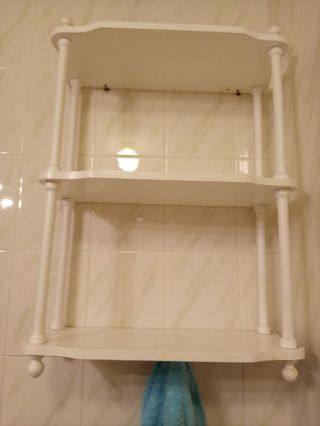 Estantería de madera