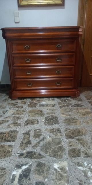 Cómoda 5 cajones madera.