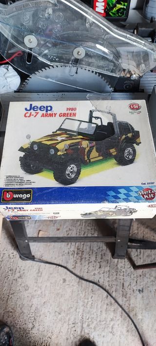 Bburago burago 1 a 24 kit Jeep cj-7 army green