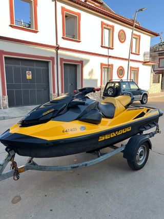 Sea-Doo 230 GTR - Moto de agua