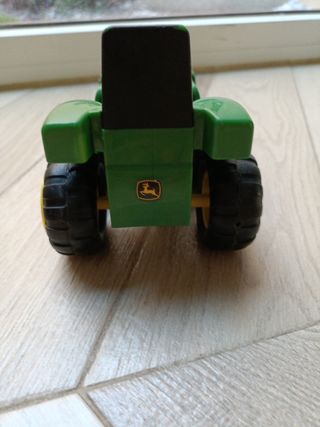 Tractor John Deere con pala