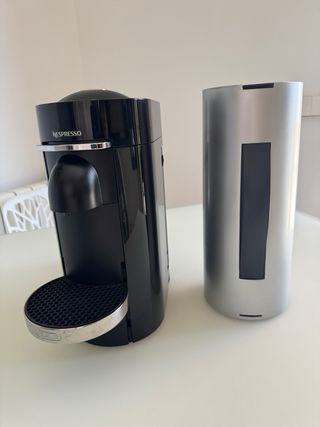 Cafetera Nespresso Vertuo Pop+ Negra