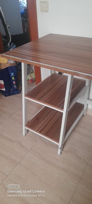 Mesa escritorio - madera y metal