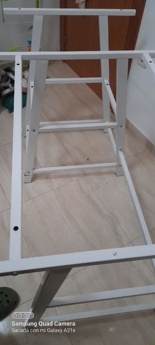 Mesa escritorio - madera y metal