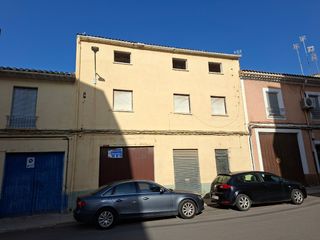 Casa 300m2 Hellín - Independiente.
Por reformar