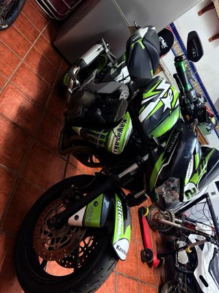 Kawasaki Z 750..