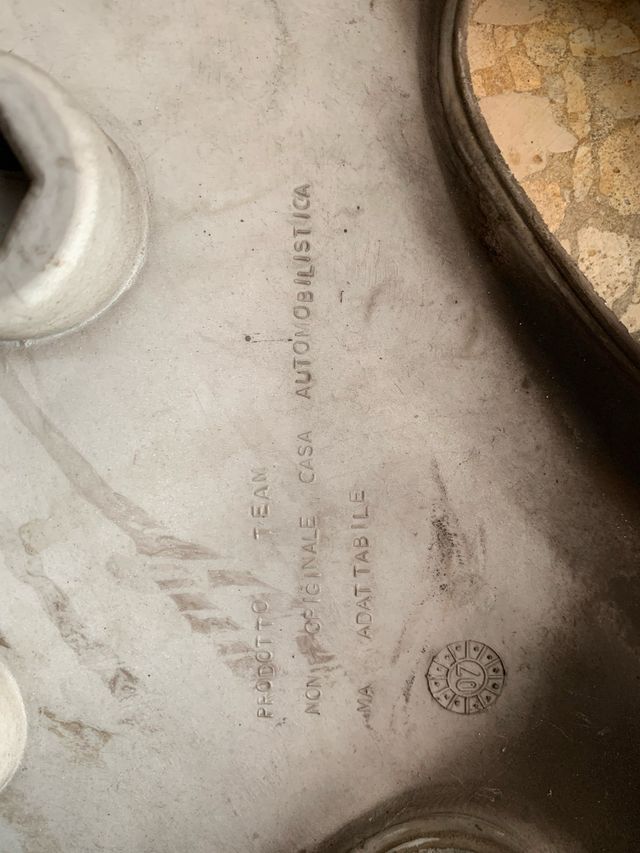 Copri cerchio Peugeot - Usato