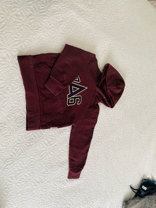 LOT Maglie e felpe per bambini, 3-4 anni. 98-104 cm.