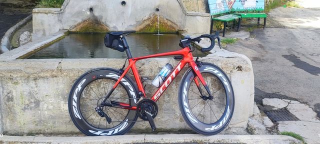 Bicicleta SCOTT Foil 10