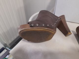 Zuecos Farasion marrones